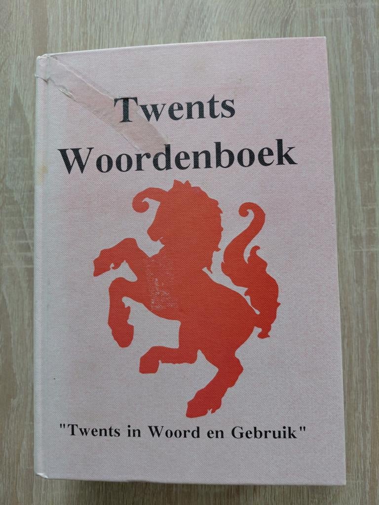 Twents Woordenboek - Twents in Woord en Gebruik, Gelezen, G.J.H. Dijkhuis, Ophalen of Verzenden, Overige uitgevers