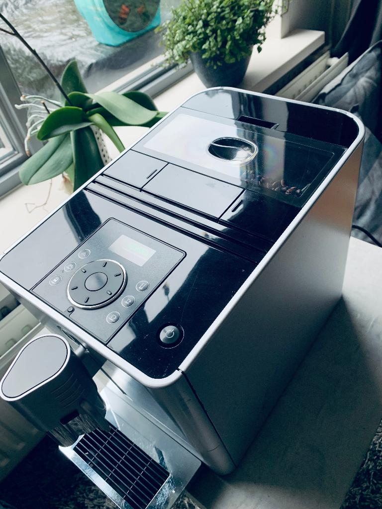 Nieuwstaat Jura Ena 9 micro OTC + een grote onderhoudsbeurt, Ophalen, 10 kopjes of meer, Koffiemachine, Zo goed als nieuw