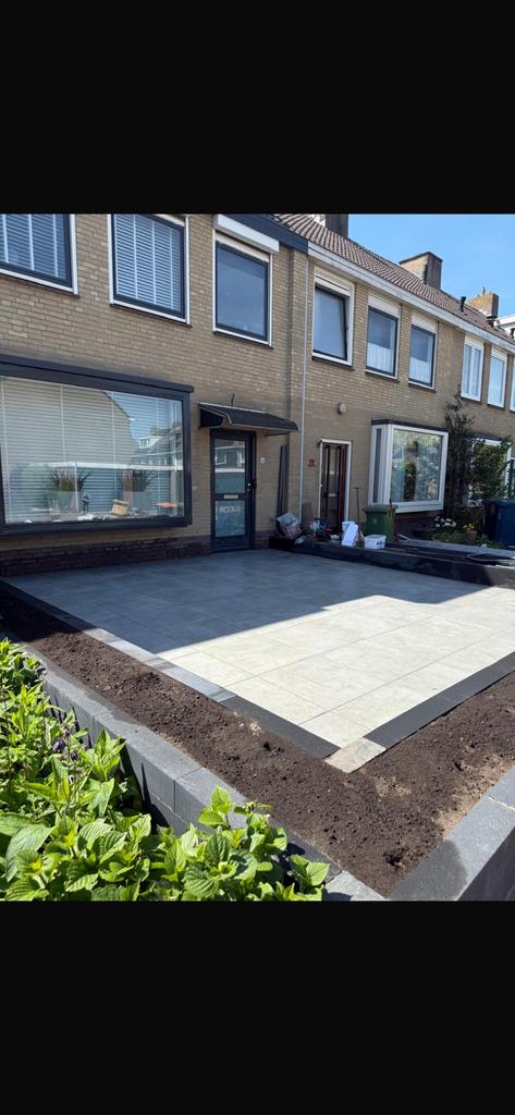 Stratenmaker aangeboden, Diensten en Vakmensen