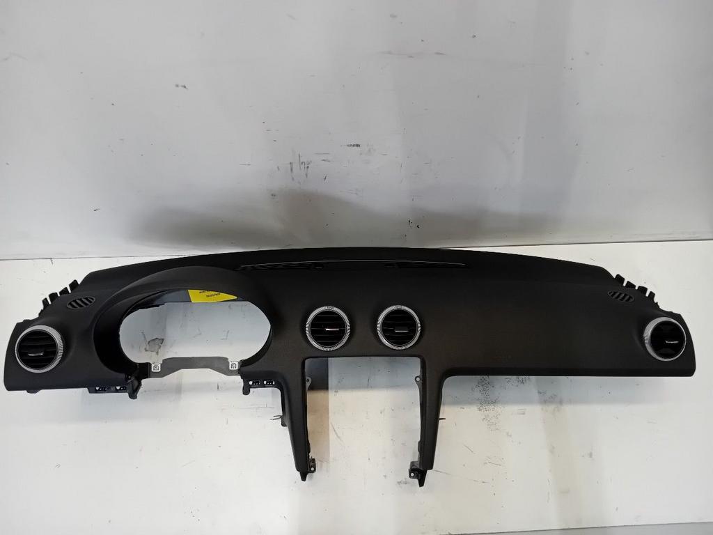 Airbag set Audi A3, Onderdelen@venauto.nl, Van der Ven Autorecycling B.V., Gebruikt, Ettenseweg 76, 4706 PB Roosendaal, The Netherlands