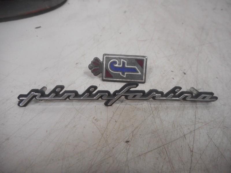 Embleem Peugeot 406 Coupé (8C) (1997-03/2004-12), Auto-onderdelen, Carrosserie en Plaatwerk, Kontakt-peugeot@peugeot.com, Gebruikt