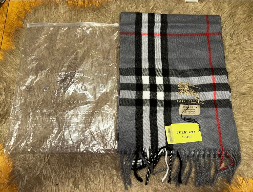 Nieuwe 100% Cashmere Sjaal, Ophalen of Verzenden, Nieuw, Sjaal
