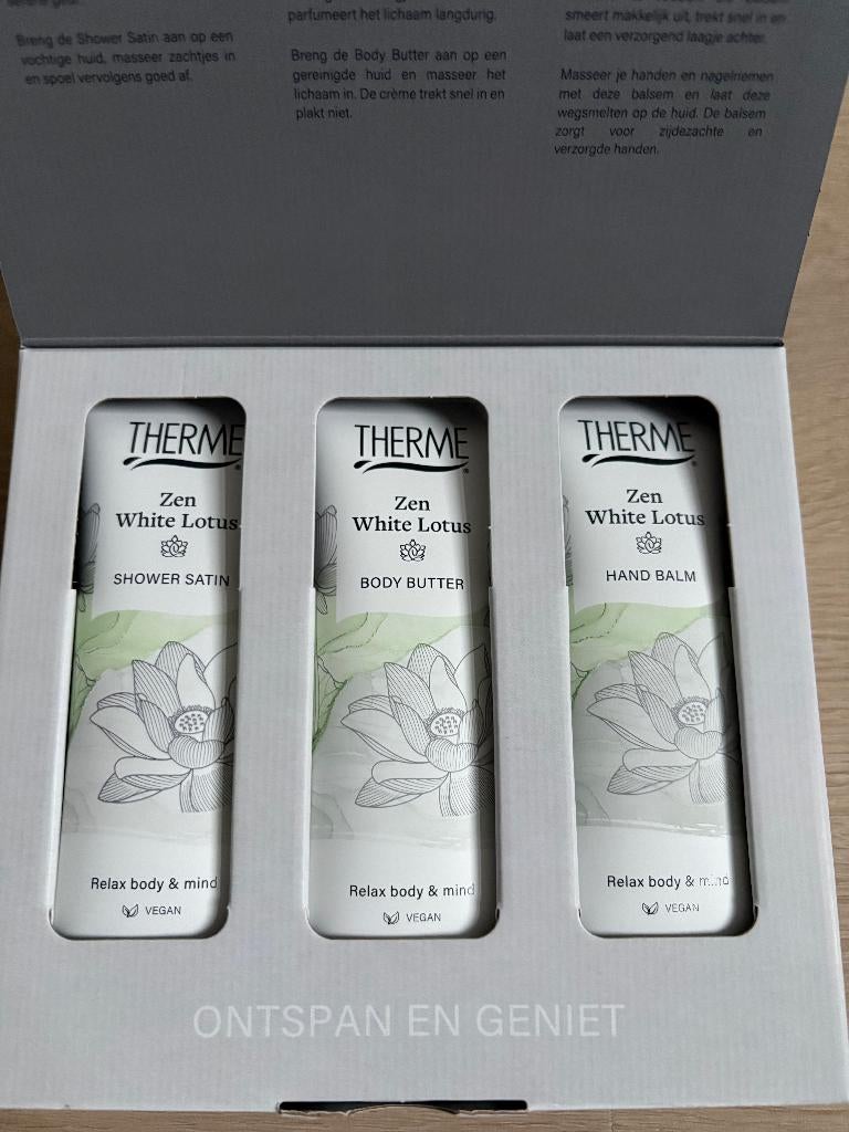 Luxe Therme Zen White Lotus Cadeauset - Nieuw!, Ophalen of Verzenden, Nieuw, Overige typen