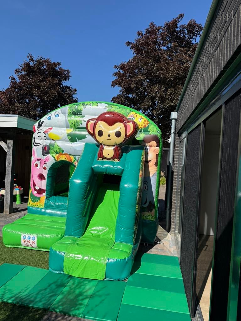 €75,- Compleet nieuw & overdekt springkussen huren te huur, Ophalen of Verzenden, Nieuw