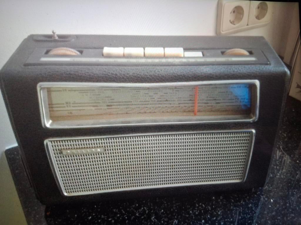 Vintage Philips Annette transistorradio., Ophalen of Verzenden
