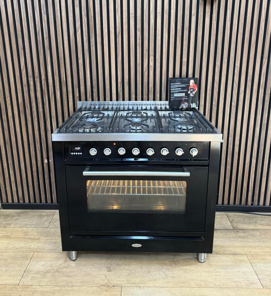 Luxe hoogglans zwarte Boretti Fornuis 300° (Gratis bezorgen), 5258sh, Ophalen of Verzenden, Zo goed als nieuw, Energieklasse A of zuiniger