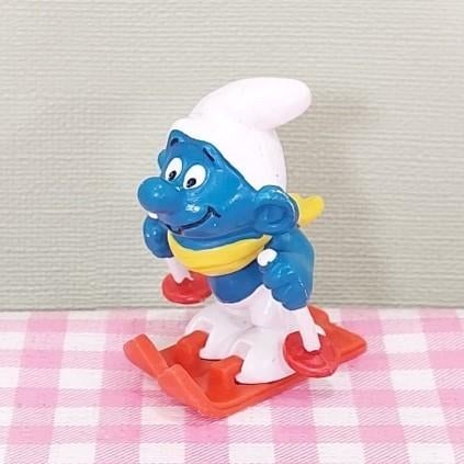 Vintage Smurf op ski's Peyo W. Germany 20091 oud 70s Smurfen, Verzamelen, Smurfen, Verschillende Smurfen, Onbekend, Ophalen of Verzenden