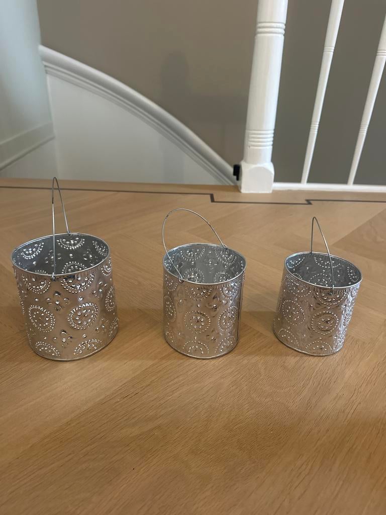 Twee sets van 3 windlicht houders - Bali, aluminium, Ophalen of Verzenden, Zo goed als nieuw, Metaal, Grijs