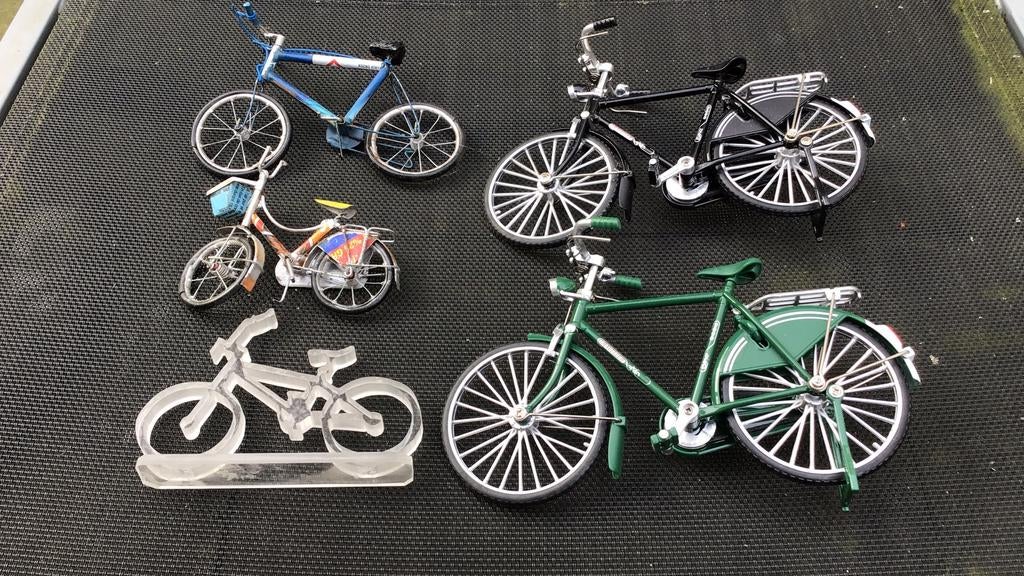 Verzameling miniatuur fietsjes voor decoratie, Ophalen of Verzenden