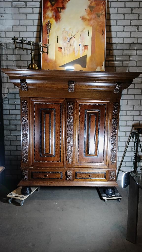 Grote eiken buffetkast 3-delig met houtsnijwerk 185cm, Huis en Inrichting, Kasten | Buffetkasten, Gebruikt, Met deur(en), 150 tot 200 cm