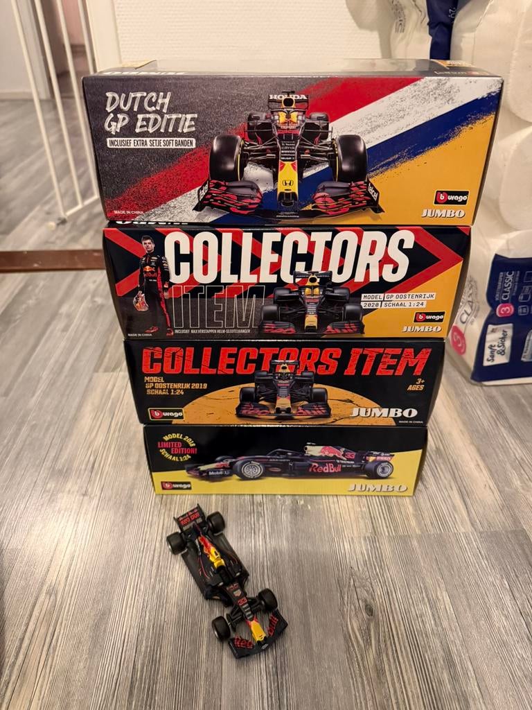 Max verstappen race autos, Hobby en Vrije tijd, Modelauto's | 1:24, Ophalen of Verzenden, Nieuw