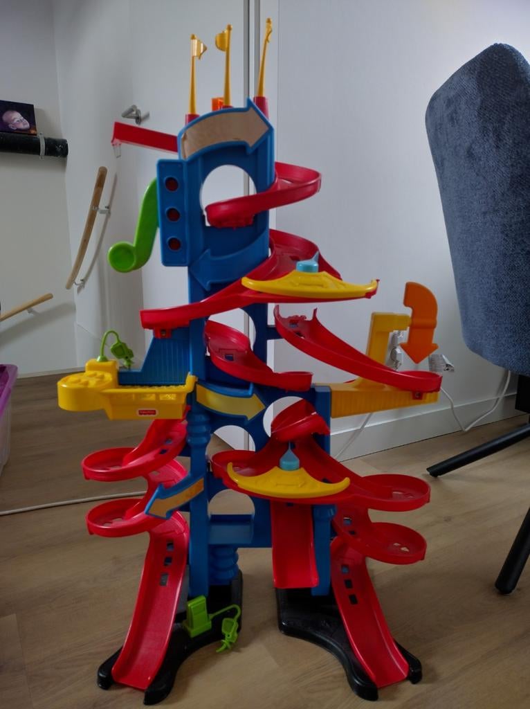 Racebaan Fisher Price, Ophalen, Zo goed als nieuw, Speelset, Met geluid