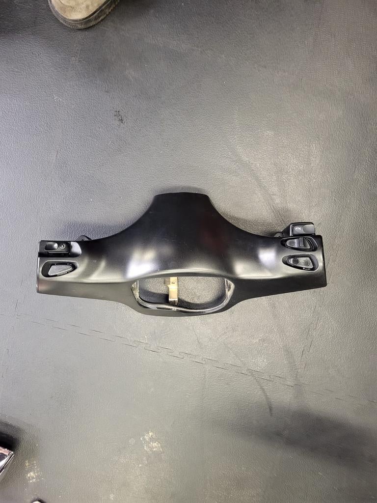 Stuurkap binnen matzwart Vespa s