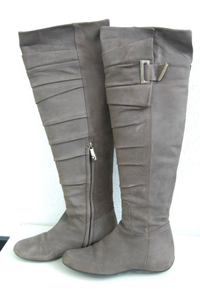 Hoge Nubuck laarzen maat 35, Hoge laarzen, Ophalen of Verzenden, Grijs, Gedragen