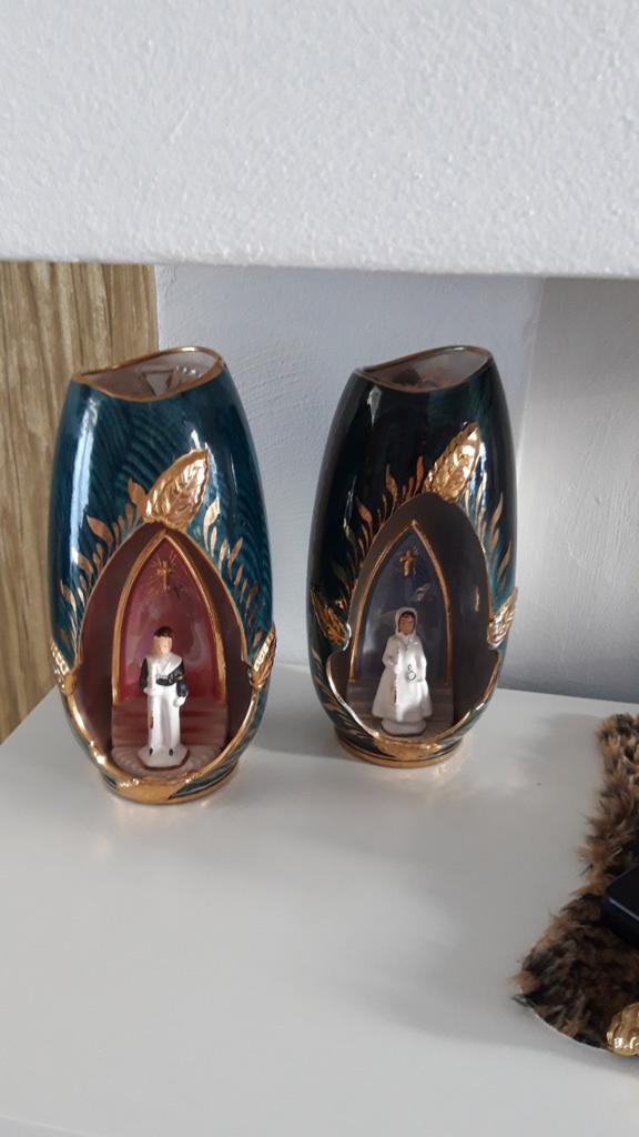 H.BEQUET decoratieve keramische vazen met religieuze figuren, Ophalen of Verzenden