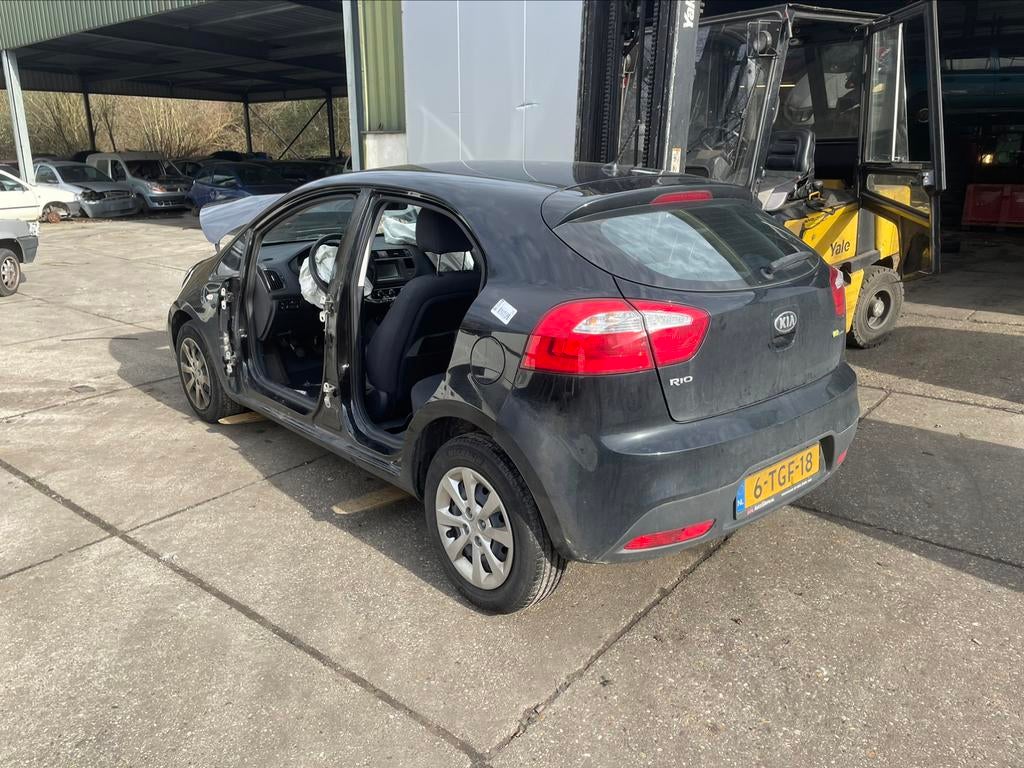 Te koop Kia Rio 2014 in onderdelen, Ophalen of Verzenden, Gebruikt, Kia