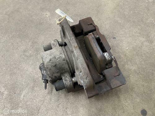 Remklauw rechtsvoor BMW 5-serie F10 ('10-'13) 34116791920, Ophalen of Verzenden, Gebruikt, BMW