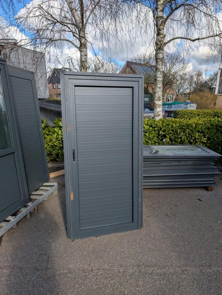Dubbele garage deuren, Ophalen, Garagedeur, 120 cm of meer, 215 cm of meer