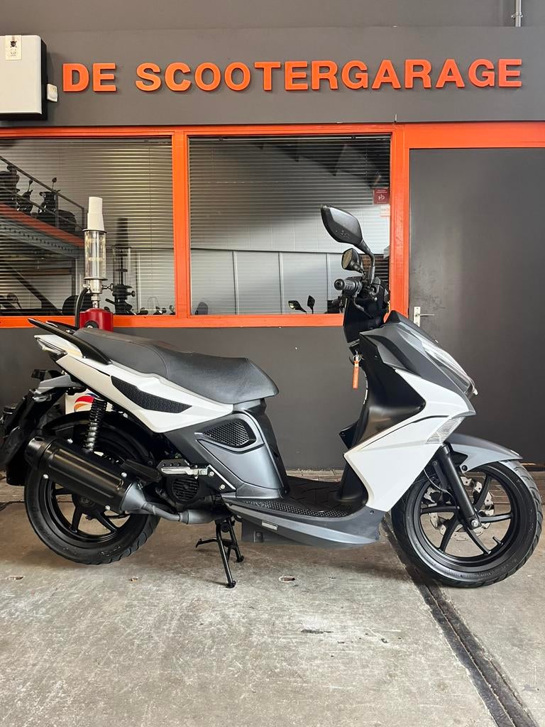 Kymco new super 8 brom 45km 2022, Ophalen, Gebruikt, Kymco, Maximaal 45 km/u