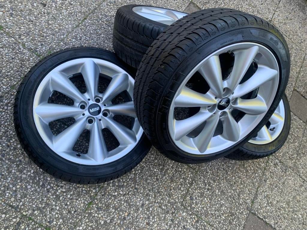 17 inch orig. Mini Cooper S Conical spoke 4 gaats zomerset, Auto-onderdelen, Banden en Velgen, Ophalen, Gebruikt, Banden en Velgen
