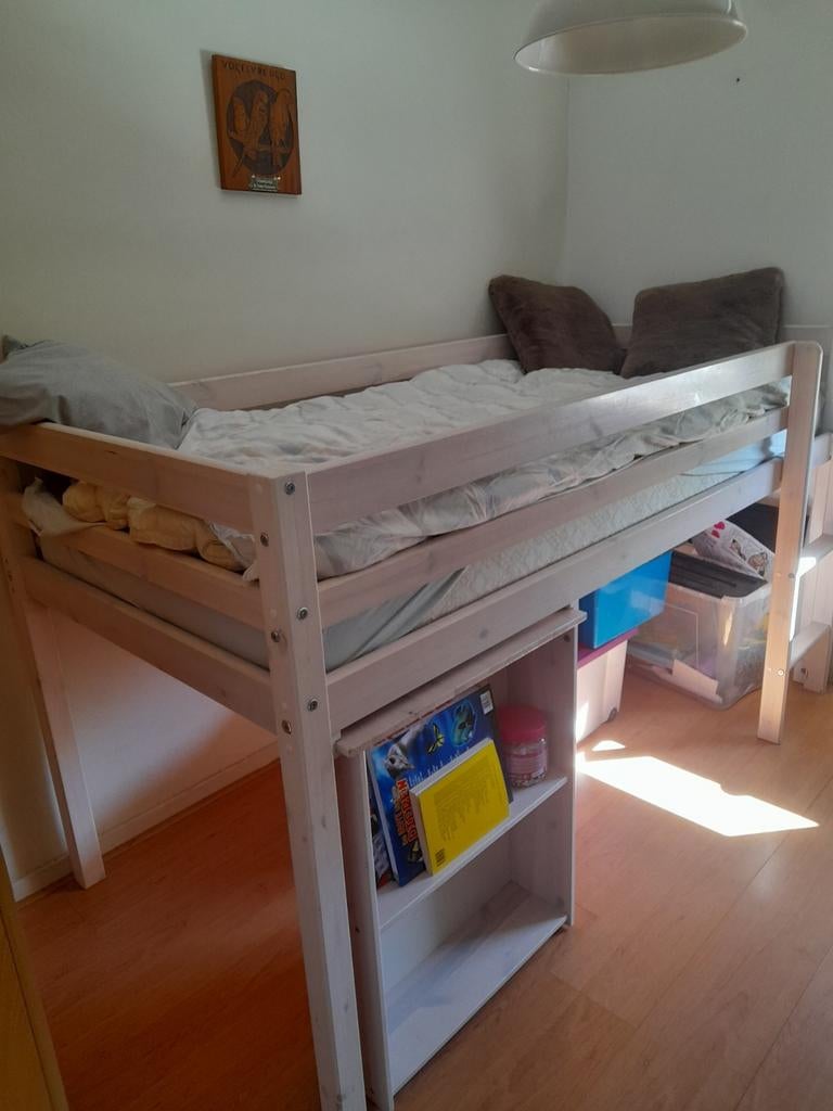 Tekoop hoogslaper, Kinderen en Baby's, Kinderkamer | Stapelbedden en Hoogslapers, Ophalen of Verzenden, Zo goed als nieuw, Hoogslaper