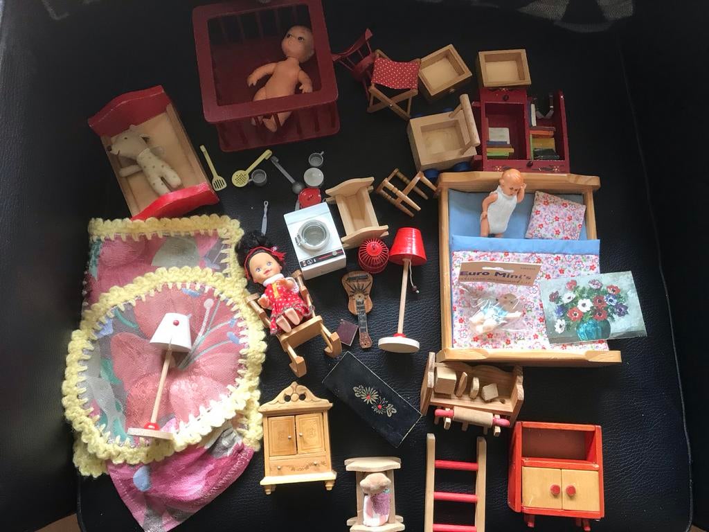 Grote set houten poppenhuismeubeltjes en accessoires, Kinderen en Baby's, Speelgoed | Poppenhuizen, Gebruikt, Toebehoren, Ophalen of Verzenden