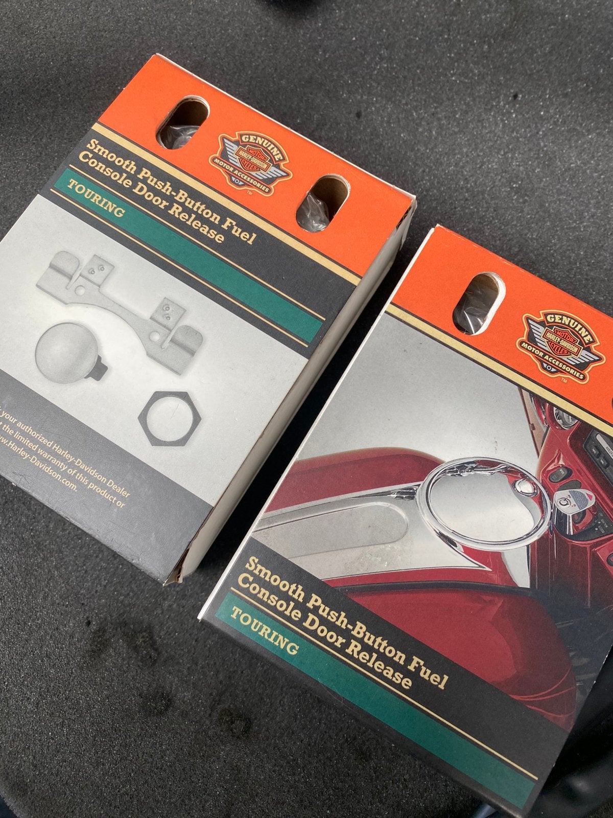 Pushbutton fueldoor touring zwarte drukknop benzineklepje., Ophalen of Verzenden, Nieuw