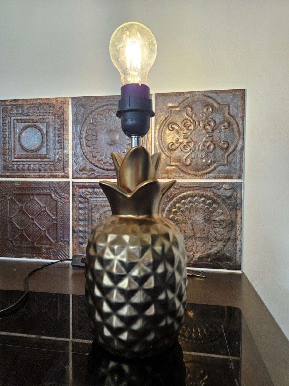 Gouden ananas tafellamp, Gebruikt, Goud, Met schakelaar, Sfeerlamp