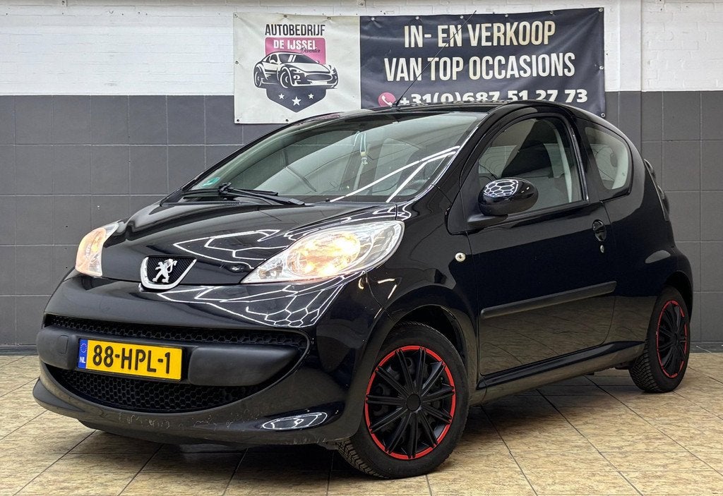 Peugeot 107 1.0-12V XS /AUTOMAAT, Auto's, Peugeot, Stof, Gebruikt, 4 stoelen, Bedrijf