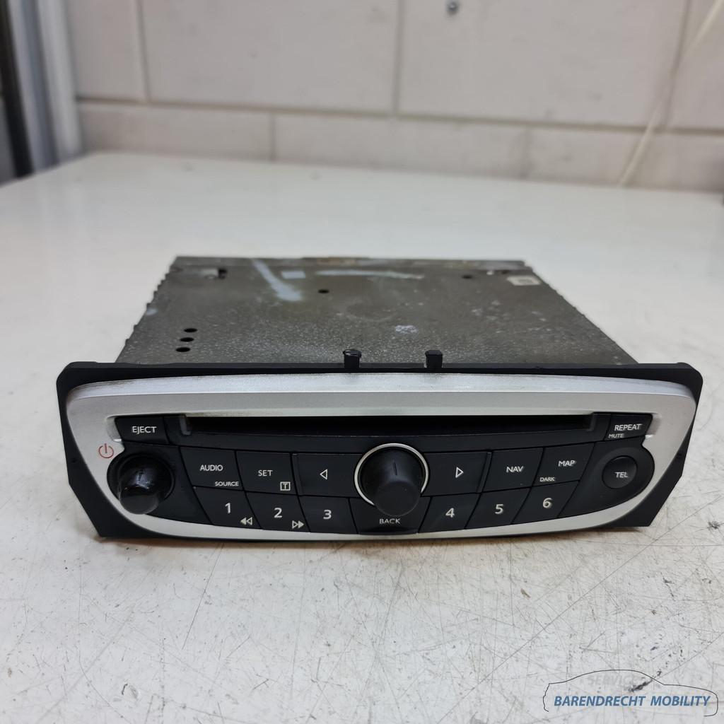 Radio CD speler Renault Megane III Scenic III 3 281150022RT, Auto-onderdelen, Elektronica en Kabels, Renault, Gebruikt, Ophalen of Verzenden