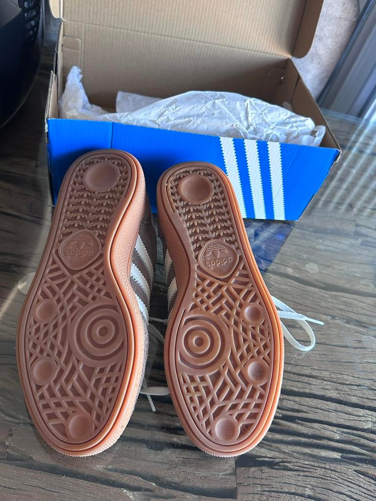 Adidas Spezial sneakers bruin - Zo goed als nieuw, Ophalen of Verzenden, Zo goed als nieuw, Bruin, Sneakers of Gympen
