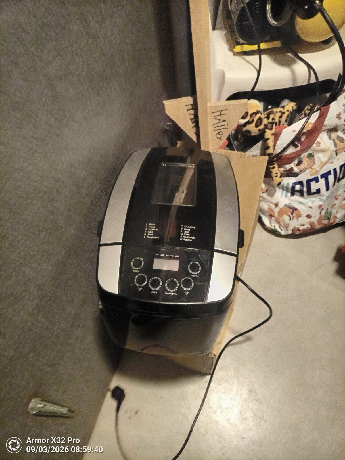 Inventum broodbakmachine, Met timer, 800 tot 1200 gram deeg, Ophalen of Verzenden, Zo goed als nieuw