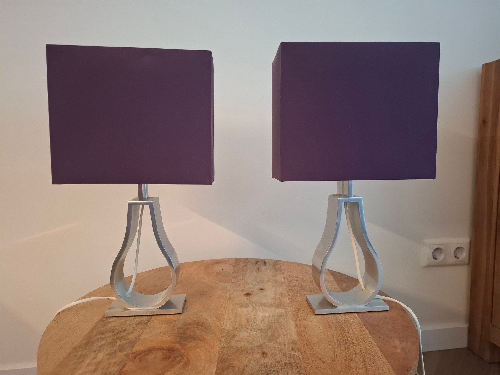 Set van 2 moderne IKEA tafellampen met paarse kap, Met schakelaar, Gebruikt, Paars, Ophalen of Verzenden