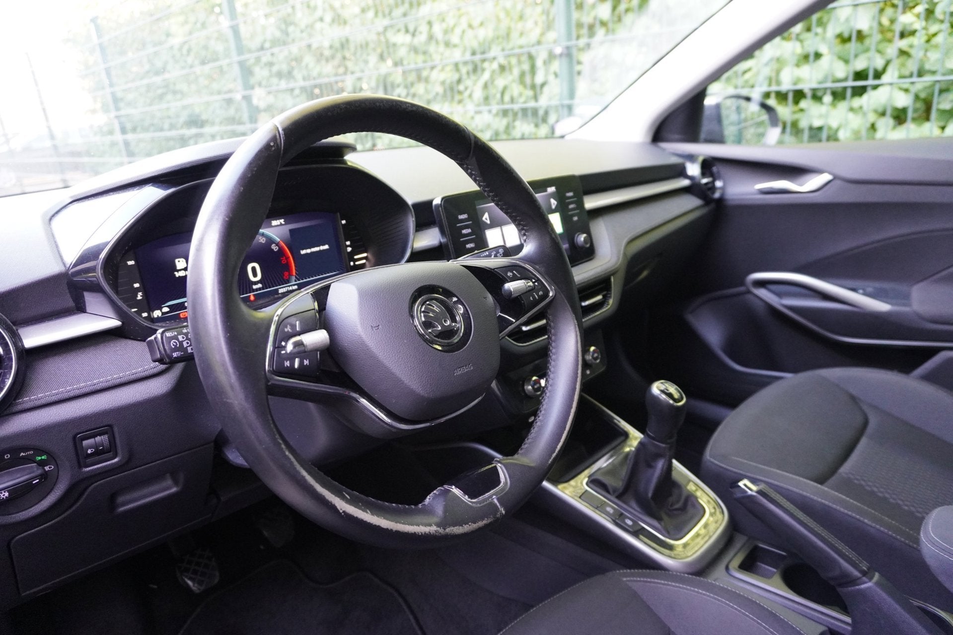 Skoda Fabia 1.0 TSI Business Edition 5deurs | Airco | Naviga, Auto's, Dealer onderhouden, Stof, 95 pk, Origineel Nederlands