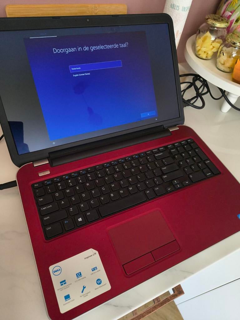 Dell Inspiron 17R Laptop - Rood, Computers en Software, Windows Laptops, Gebruikt, 17 inch of meer, Onbekend, Qwerty, Ophalen
