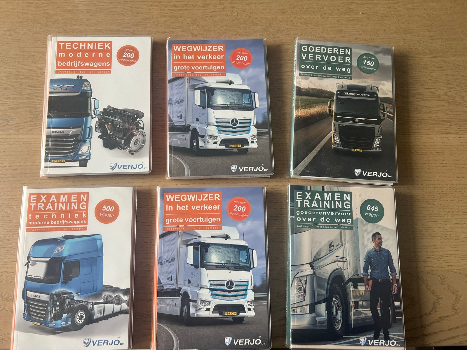 Verjo examentraining en theorie boeken vrachtwagen/bus, Boeken, Ophalen of Verzenden, Zo goed als nieuw, Overige onderwerpen