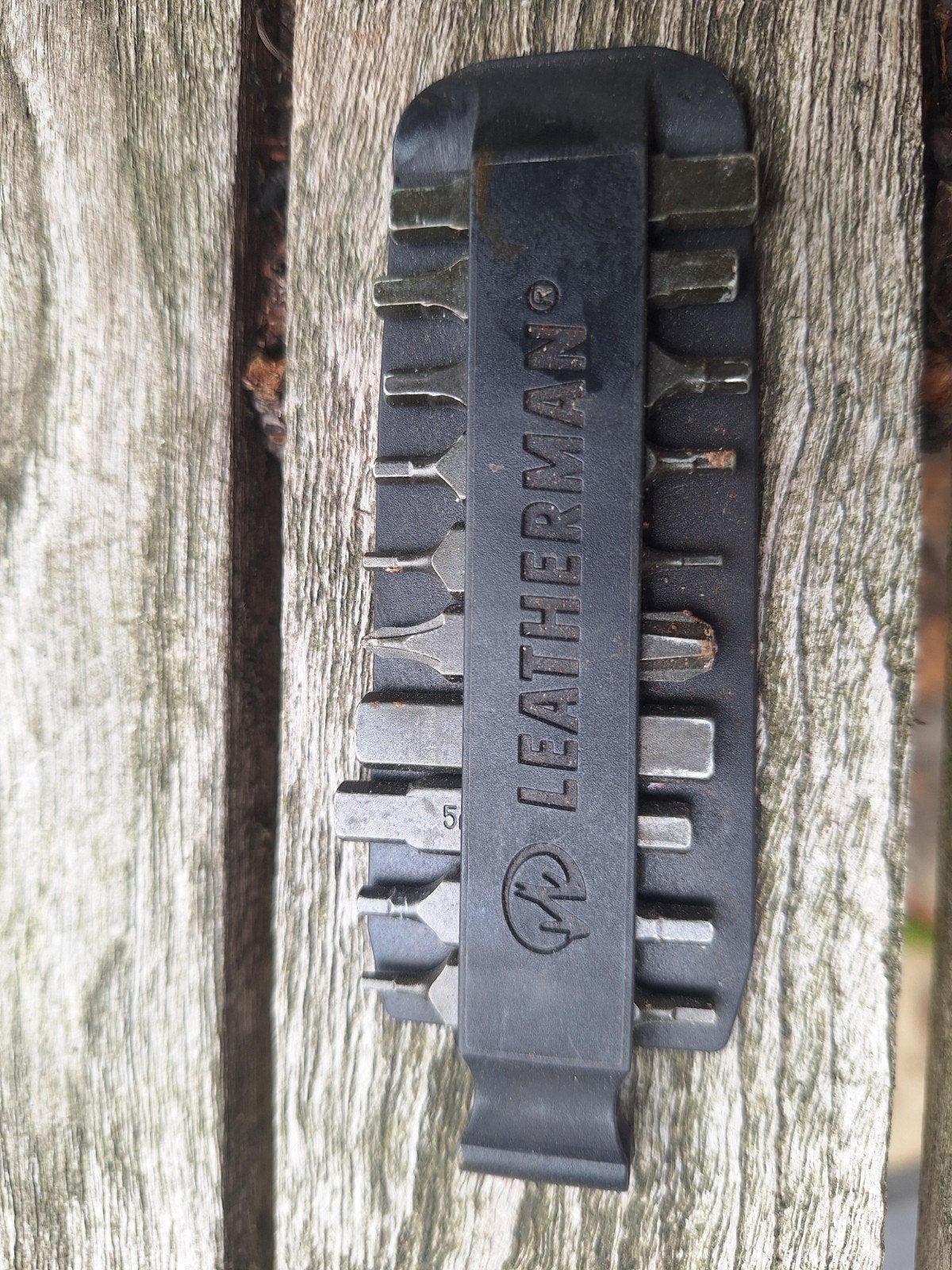 Leatherman Bitset  (Wave, Surge, Charge, etc.), Ophalen