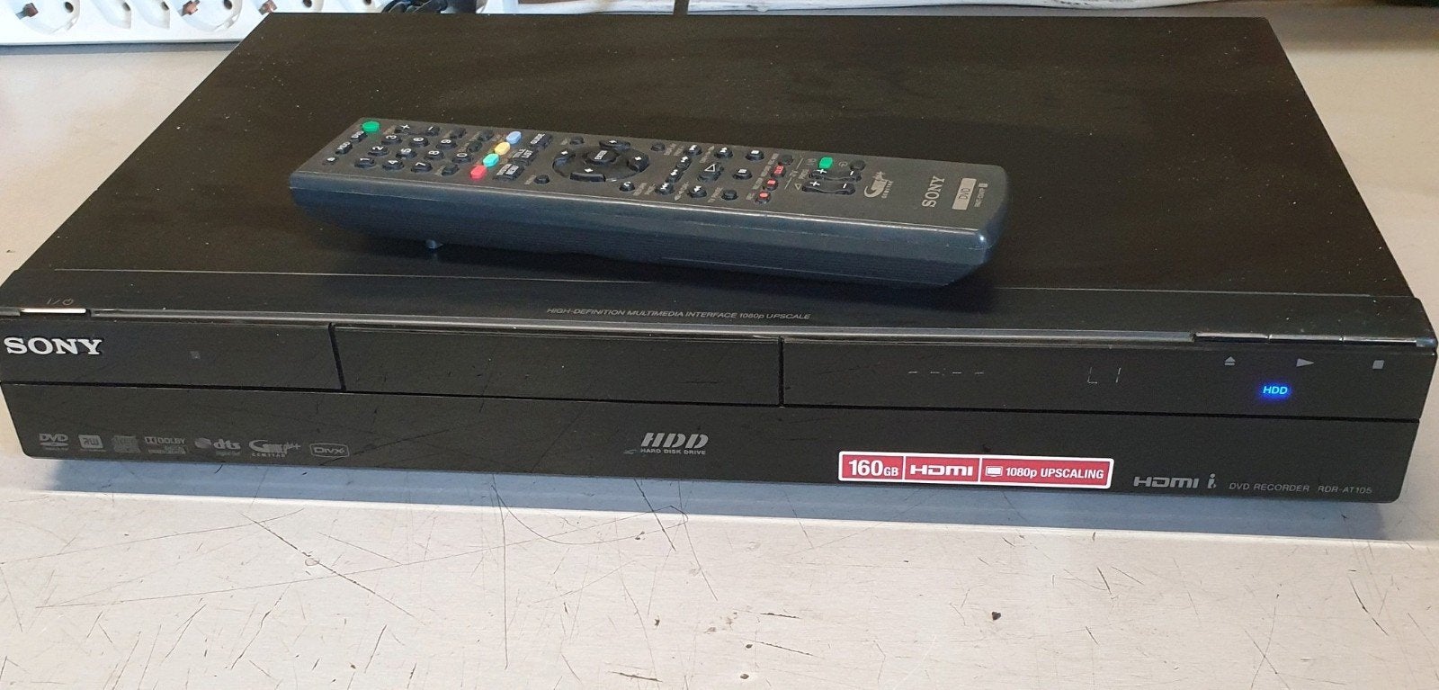 Sony dvd recorder rdr-at105 + afstandsbed. Hdmi  nr3, Gebruikt, Met harddisk, Dvd-recorder, Ophalen of Verzenden