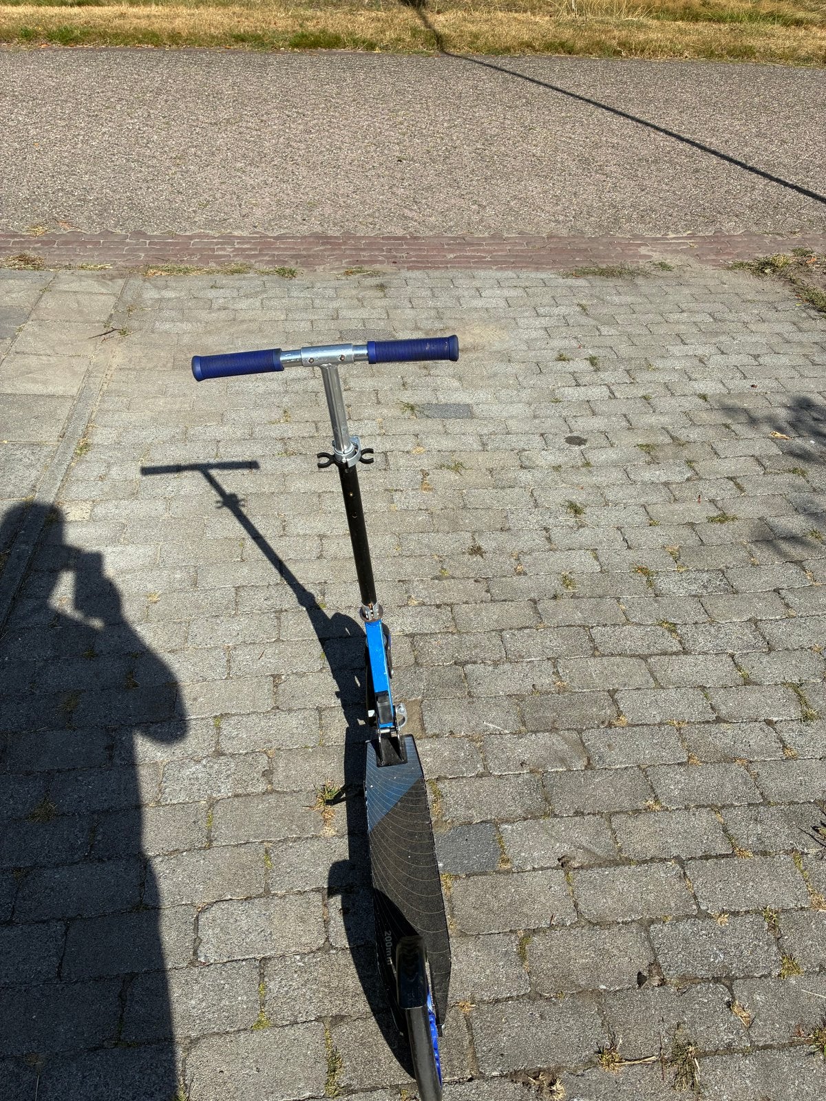 Step met grote wielen - Blauw/Zwart, Fietsen en Brommers, Steps, Ophalen, Gebruikt, Gewone step