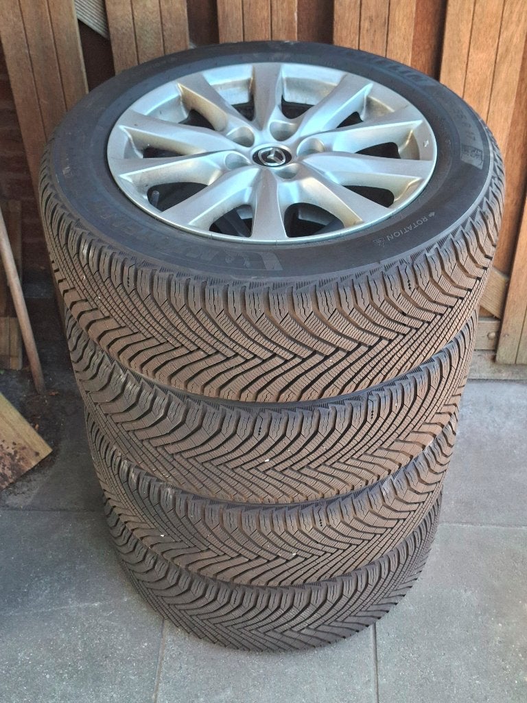 Mazda 6 winterbanden op velg, Auto-onderdelen, Ophalen, Gebruikt, Banden en Velgen, 17 inch