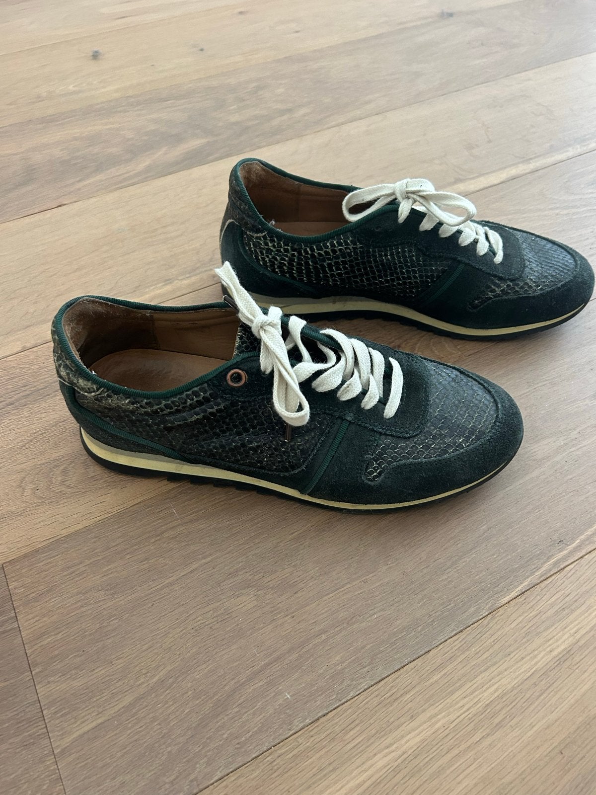 Groene sneakers mt 39 van Fred de la Bretoniere, Ophalen of Verzenden, Gedragen, Groen, Sneakers of Gympen