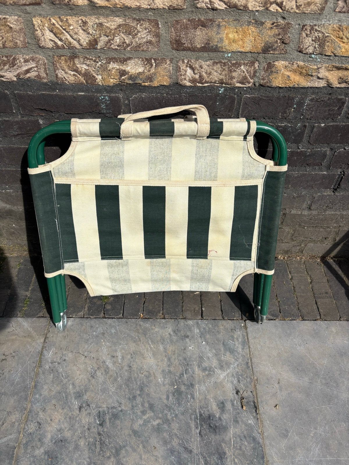 Vintage Strandstoel - Groen/Wit Gestreepte Opvouwbare Stoel, Caravans en Kamperen, Kampeermeubelen, Ophalen, Gebruikt, Campingstoel