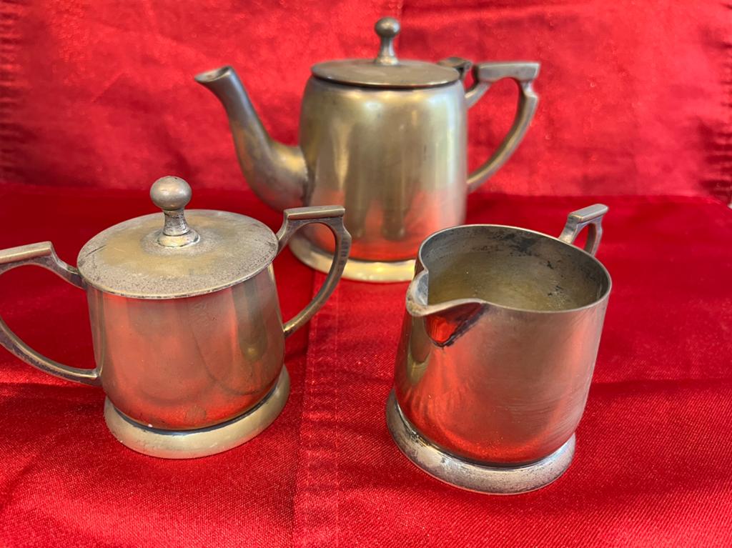 Theepot en suiker en melkstelletje EPNS, Antiek en Kunst, Antiek | Servies compleet, Ophalen of Verzenden