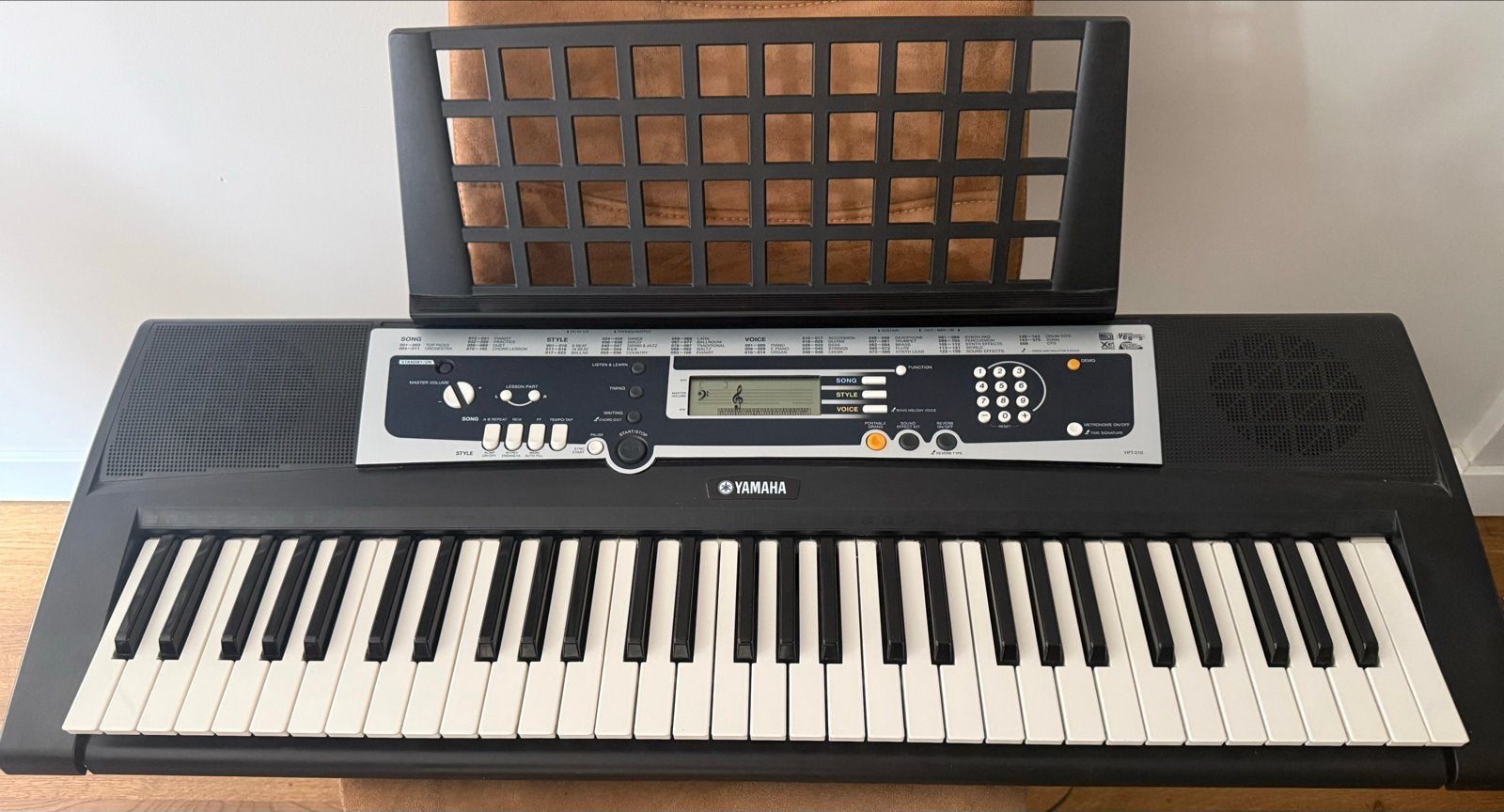 Yamaha YPT-210 Keyboard, Muziek en Instrumenten, Yamaha, Ophalen of Verzenden, Aanslaggevoelig, 61 toetsen