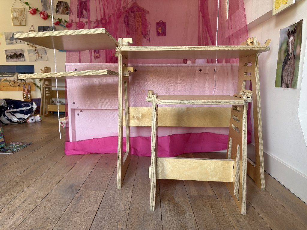 Bureautje en stoeltje voor kleuters, Ophalen, Zo goed als nieuw, Tafel(s) en Stoel(en)