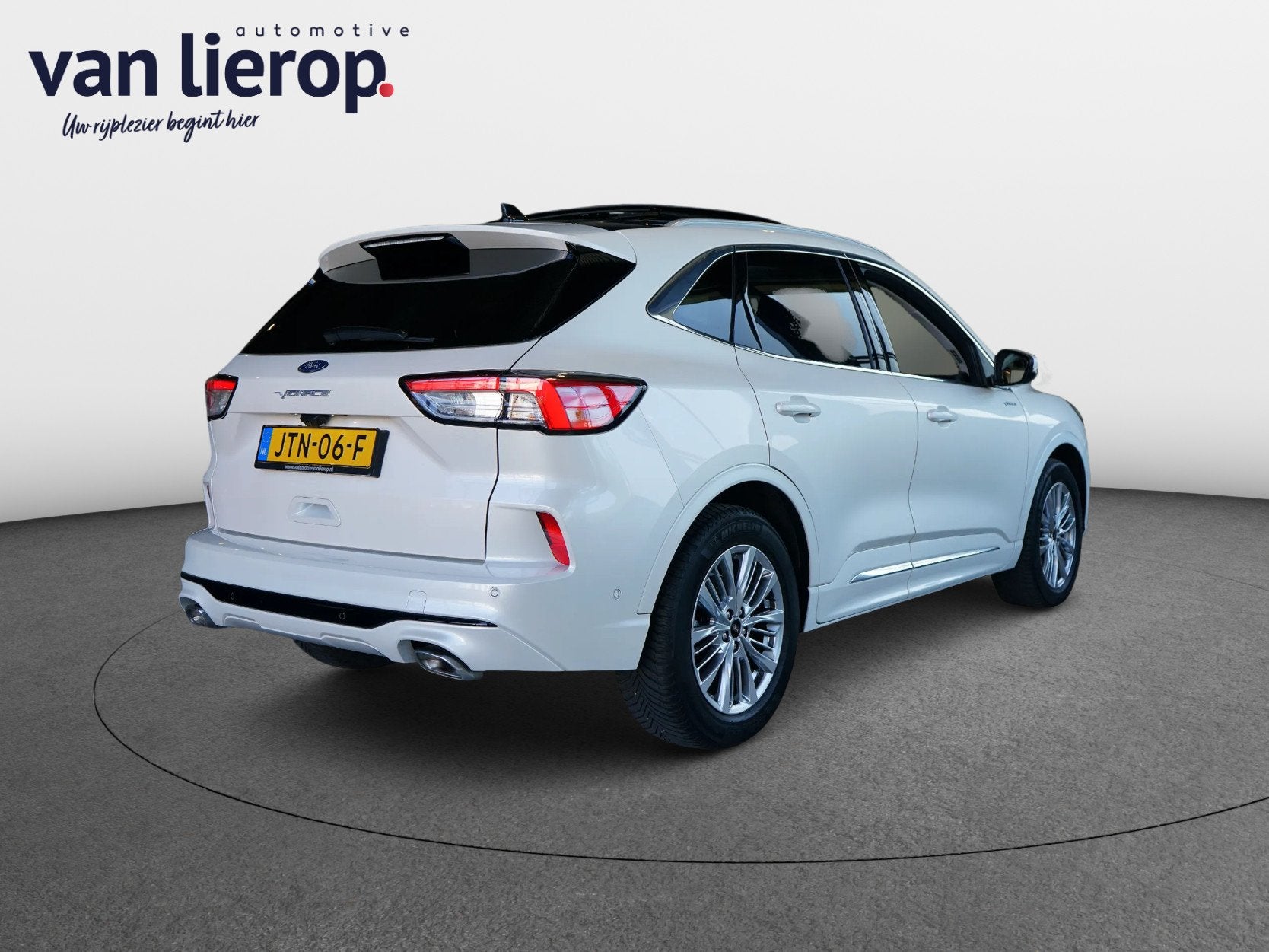 Foto 2 van Ford KUGA 2.5 PHEV Vignale|PANO|LEDER|STOEL/STUURVERW|NAVI|B