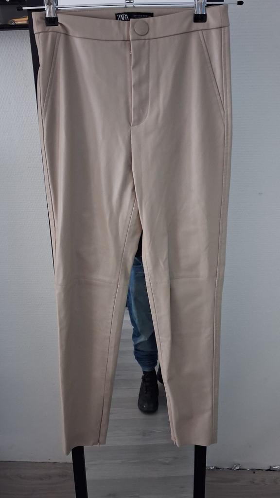 Zara beige leren broek, Kleding | Dames, Ophalen of Verzenden, Zo goed als nieuw, Maat 36 (S), Lang
