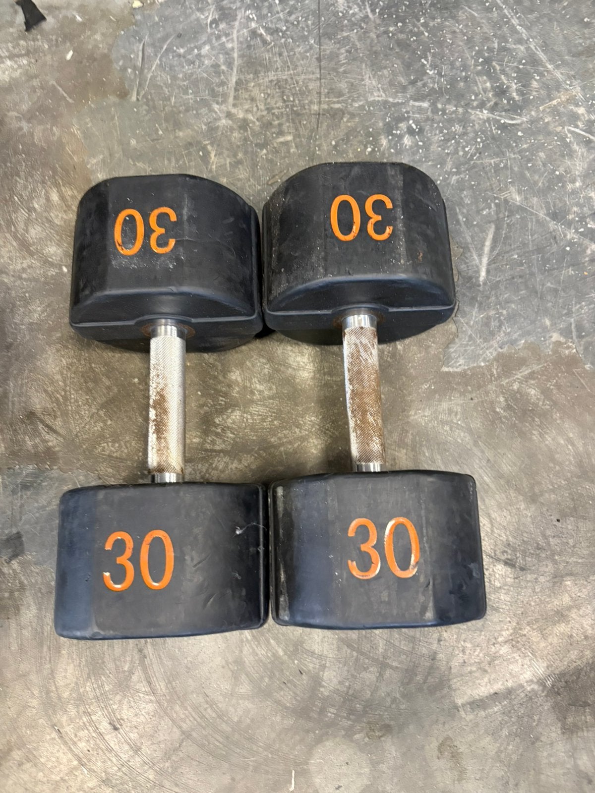 2 x 30 kg lifemaxx rubberen dumbbells gewichten, Ophalen, Dumbbell, Gebruikt, Dumbbells