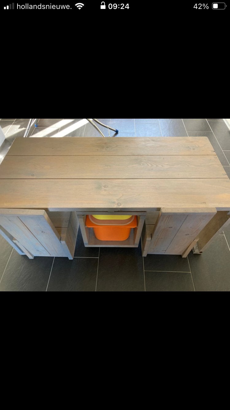 Houten speeltafel met bankjes en opbergruimte, Kinderen en Baby's, Ophalen, Gebruikt, Tafel(s) en Stoel(en)