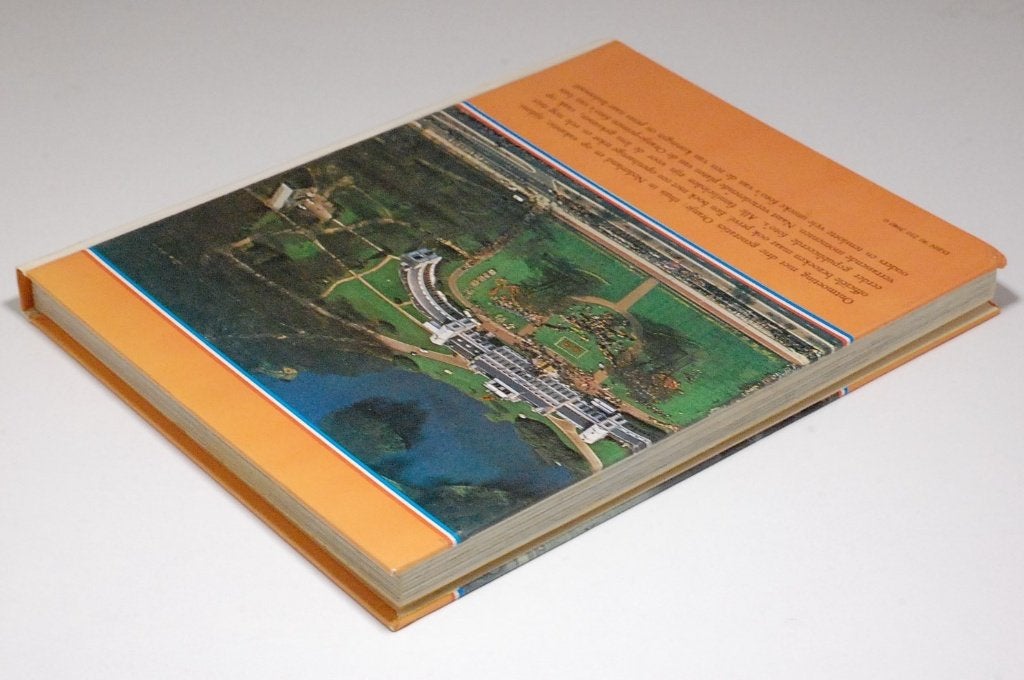 Groot Oranje Fotoboek 1971 Vintage Boek Koninklijke Familie, Verzenden, Wageningen, Zo goed als nieuw, Onbekend